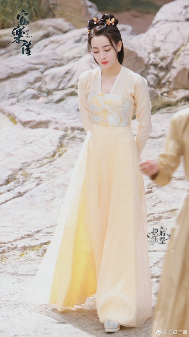 Dalam drama China The Long Ballad yang dirilis pada 2021 ini, Dilraba Dilmurat berperan sebagai Putri Yongning, putri dari putera mahkota yang berusaha membalaskan dendam keluarganya yang dibunuh pamannya sendiri.  Foto: Facebook