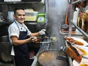 Gerai Chicken Rice Enak dan Murah di Singapura Ini Kehilangan Bintang Michelin