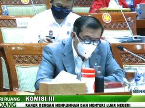 Komisi III DPR dan Menkumham Rapat RUU MLA RI-Rusia