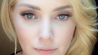 Namun, penampilan Lisette Morelos terlihat jauh lebih muda dari usianya. Foto: Instagram Lisette Morelos