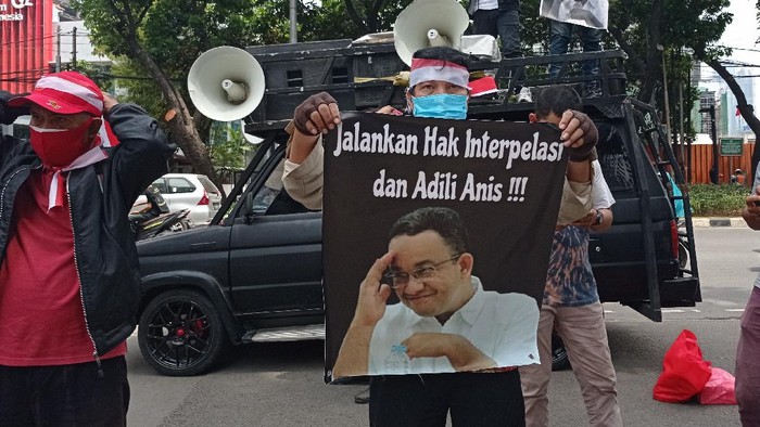 Massa Aksi di DPRD DKI Minta Setujui Interpelasi Formula E (Wilda-detikcom)