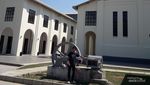 Melihat Jejak Sejarah Industri Gula di Museum De Tjolomadoe