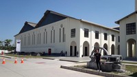 Museum De Tjolomadoe awalnya merupakan sebuah Pabrik Gula