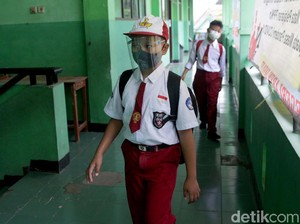 Ribuan Siswa Kena Corona, Pakar Sarankan PTM Dihentikan Sementara