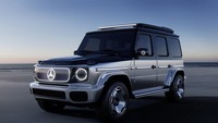 Mercy G-Class memang terkenal sebagai mobil yang siap dipakai ke semua medan, desainnya klasik, dan sangat sentimental bagi Mercy. Bahkan, di Indonesia mobil ini dipercaya menjadi mobil Paspampres. Foto: Daimler AG/Mercedes-Benz AG - Global Commun