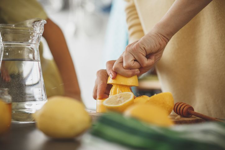 8 Minuman Diet Alami yang Ampuh Lunturkan Lemak
