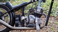 “Mesin sih cuma karburator aja diganti pakai punya Yamaha RX-King. Setting-an karbunya udah pas banget. Gue sih untuk mesin asal sehat aja dan bisa dipakai harian,” papar Catur. Foto: Muhammad Hafizh Gemilang