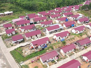 Bersyukurnya Warga Eks Lokasi Tambang Dapat Rumah Layak Huni