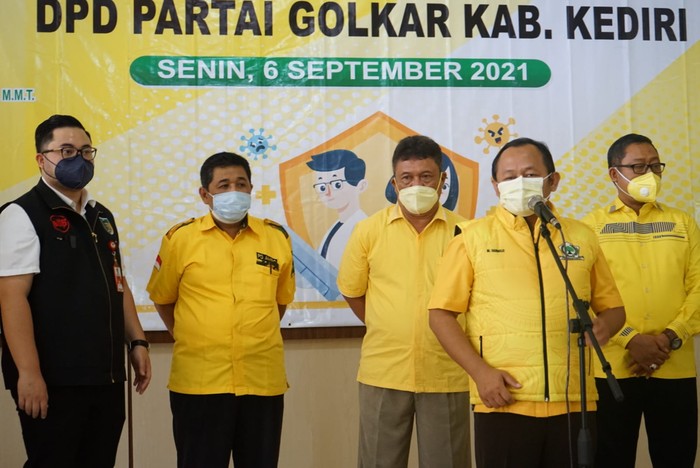 Vaksinasi di Kediri