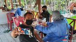 Foto: Vaksinasi Asyik di Yogya, Pemandangannya Sawah dan Desa