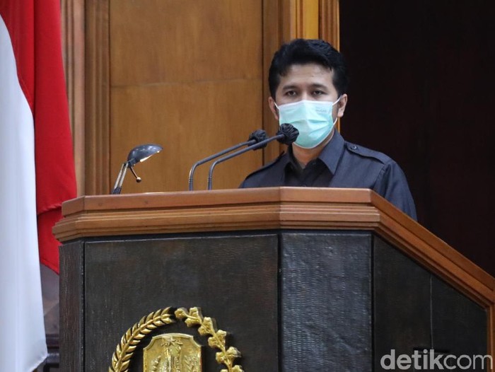 DPRD Jatim tengah menyiapkan Rancangan Peraturan Daerah (Raperda) tentang Pemberdayaan Organisasi Masyarakat (Ormas). Wagub Emil berharap Raperda itu dapat mendukung terciptanya Ormas berkualitas, dan memberi dampak positif untuk pembangunan bangsa.