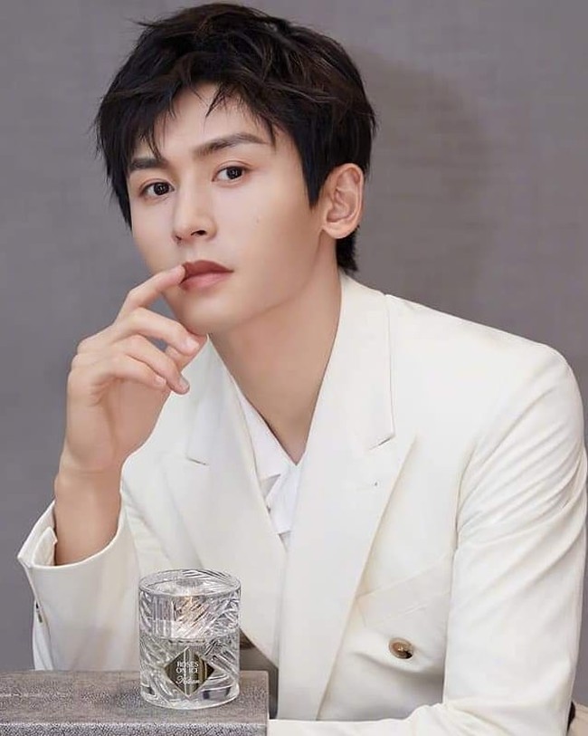 Aktor China Zhang Zhehan harus puas berada di posisi 7. (Foto: Instagram)