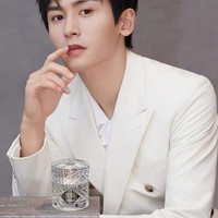 Aktor China Zhang Zhehan harus puas berada di posisi 7. (Foto: Instagram)