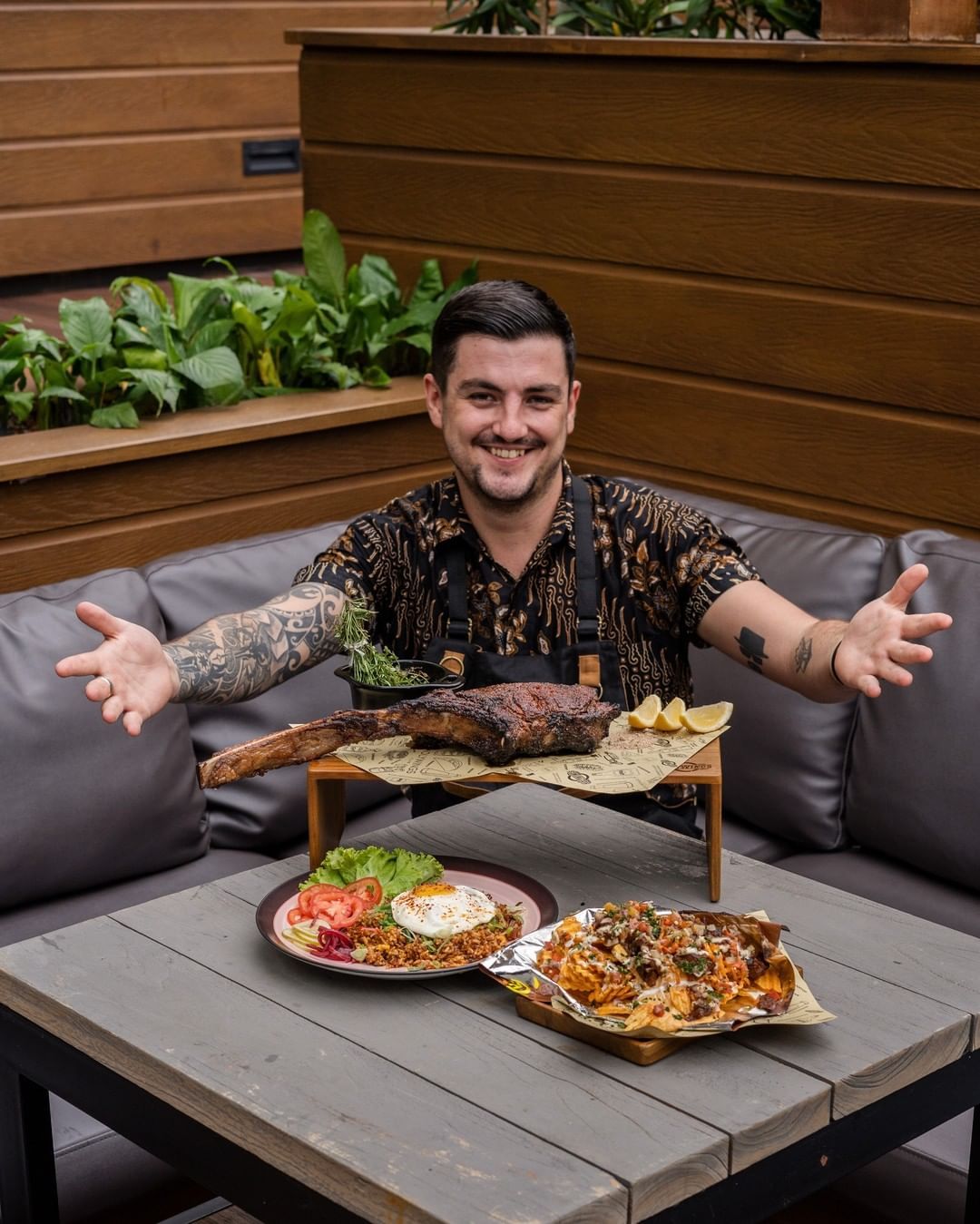 5 Fakta Holywings, Bar yang Sering Dikira Restoran Ayam Goreng