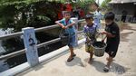 Air Bersih untuk Warga Terdampak Limbah Industri di Bekasi