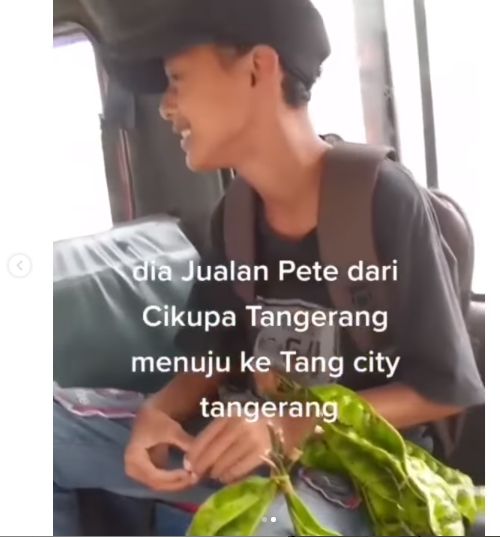 5 Bocah Ini Sekolah sambil Jualan Makanan untuk Hidupi Keluarga
