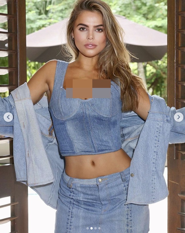 Pada 2020, Brooks Nader pertamakalinya tampil sebagai model sampul majalah Sports Illustrated. Pencapaian Brooks ini tidak didapat dengan mudah. Wanita cantik nan seksi tersebut mengalahkan 10 ribu kandidat yang mendaftar dalam pencarian brand ambassador Sports Illustrated. Foto: Dok. Instagram @ brooksnader