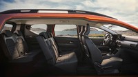 Dacia Jogger merupakan mobil MPV yang ditawarkan dalam opsi hingga 7-kapasitas penumpang. Ini merupakan model yang saat ini digemari masyarakat Indonesia. Ramai pabrikan bermain di sini seperti Toyota Avanza, Daihatsu Xenia, Mitsubishi Xpander, dan kawan-kawannya. Foto: Dacia