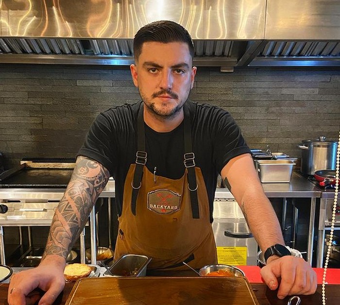 Gantengnya Chef Benjamin Leek yang Jago Masak BBQ Gantengnya Chef Benjamin Leek yang Jago Masak BBQ