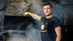 Pose Keren Chef Benjamin Leek, Head Chef Holywings Kemang yang Jago Masak BBQ