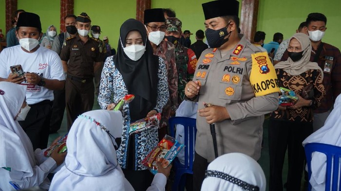Kapolres Mojokerto AKBP Dony Alexander