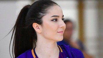 Klara Peric mulai bermain voli sejak musim 2014-15 di klub HAOK Mladost di Kroasia di mana dia membantu klub ini jadi juara. Kemudian ia pernah membela klub voli di Italia dan Spanyol sehingga sudah cukup kenyang pengalaman. Foto: Instagram