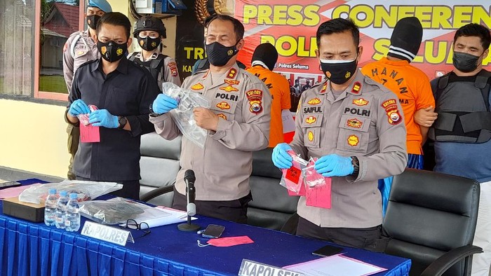 Konferensi pers penangkapan pria penembak warga di Bengkulu (Hery-detikcom)
