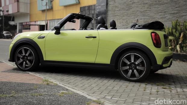 MINI Cooper S Cabrio 2021