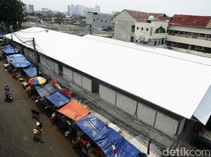 Bangunan Pasar Kambing Pascakebakaran Adalah Tempat Penampungan Sementara