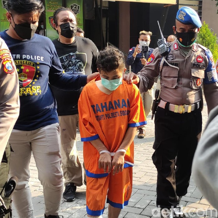 pembunuhan di sidoarjo