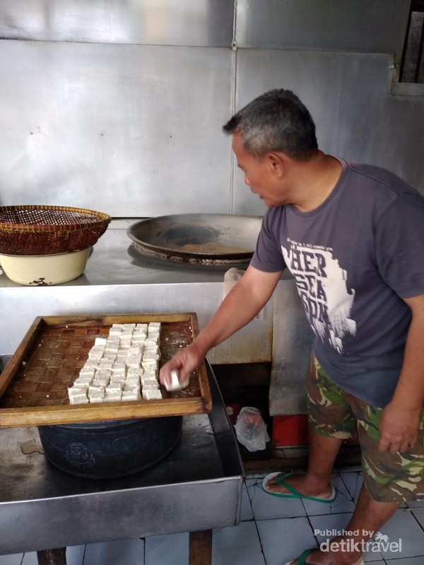 Potret Tahu Bungkeng Tahu Yang Melegenda Di Sumedang