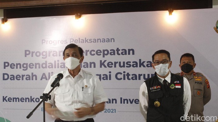 Ridwan Kamil melaporkan progres Citarum Harum kepada Luhut