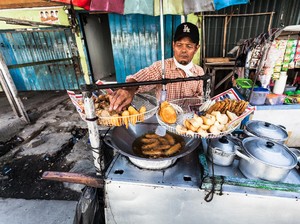 Di Depok Banyak Jajanan Murah Enak dan Ada yang Bikin Nostalgia