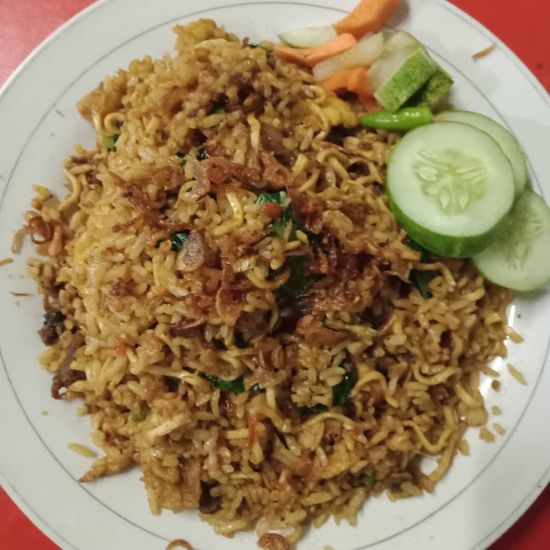 5 Nasi Goreng Gerobakan yang Terkenal Enak, Cobain Yuk!