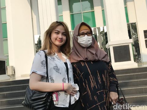 Aisyah Aqilah saat ditemui di Pengadilan Negeri Jakarta Barat.