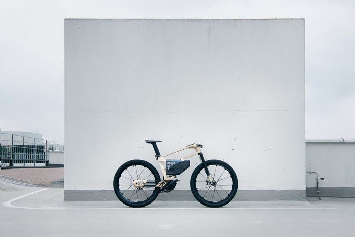 Sepeda listrik BMW i Vision AMBY