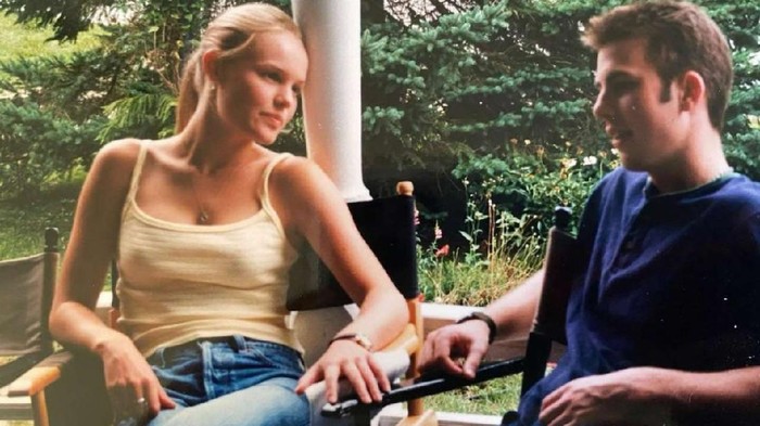 Penampilan Chris Evans dan Kate Bosworth di film the Newcomers.