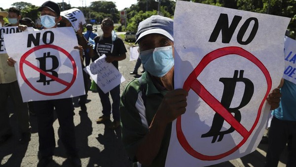 Warga Protes Penggunaan Bitcoin di El Salvador