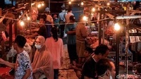 Diketahui penggunaan masker sendiri diwajibkan selama pandemi COVID-19, terutama di pusat perekonomian.