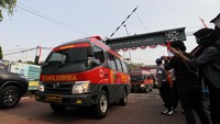 Kebakaran berkobar sekitar pukul 01.45 WIB. Api bisa dipadamkan sekitar pukul 03.00 WIB.