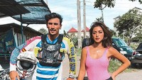 Kabarnya, Vincent Verhaag bakal menikahi Jessica Iskandar. Foto: Instagram/@inijedar