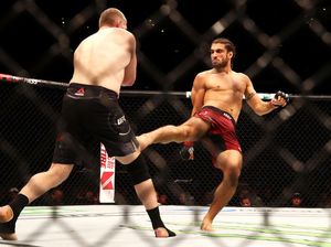 Oblique Kick, Jurus yang Jadi Kontroversi di UFC