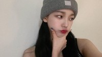 Seorang netter bahkan mengedit dan mencocokkan foto di wallpaper ponsel Hyunjin dengan foto Karina. Foto: (Dok. Instagram @aespa_official)