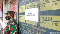 Lapas Kelas I Tangerang saat ini dihuni oleh 2.072 orang. Sedangkan Blok C yang terbakar dihuni oleh 122 orang. Mereka berada di 19 kamar hunian berkapasitas 38 orang.