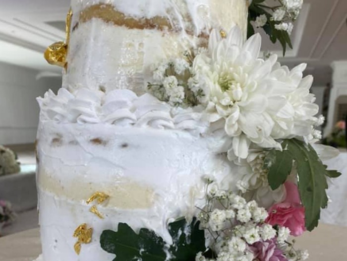 Kue Pengantin Meleleh