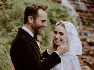 Lily Collins Menikah, Cantik dengan Gaun Pengantin Bak Negeri Dongeng