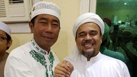 Abraham Lunggana alias Lulung menemui Rizieq Shihab di Arab Saudi, Januari 2015. (Foto Istimewa melalui CNNIndonesia)