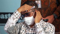Namun Mahfud tetap berada dalam kabinet dengan menduduki jabatan sebagai Menteri Hukum dan HAM (Menkum HAM) menggantikan Yassona H Laoly. Grandyos Zafna  