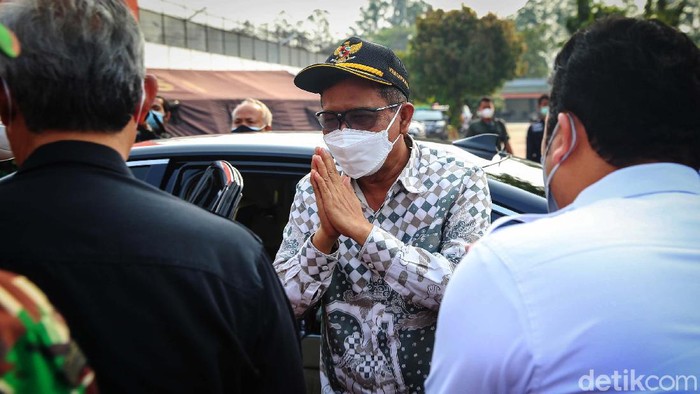 Mahfud MD Tinjau Lapas Tangerang yang Terbakar Menko Polhukam Mahfud MD menyambangi lokasi kebakaran Lapas Kelas I Tangerang, Rabu (8/9). Mahfud meninjau kondisi Lapas.
