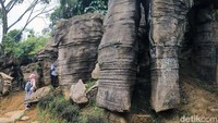 Beberapa tahun terakhir kawasan sentul sedang naik daun dengan wisata alamnya.